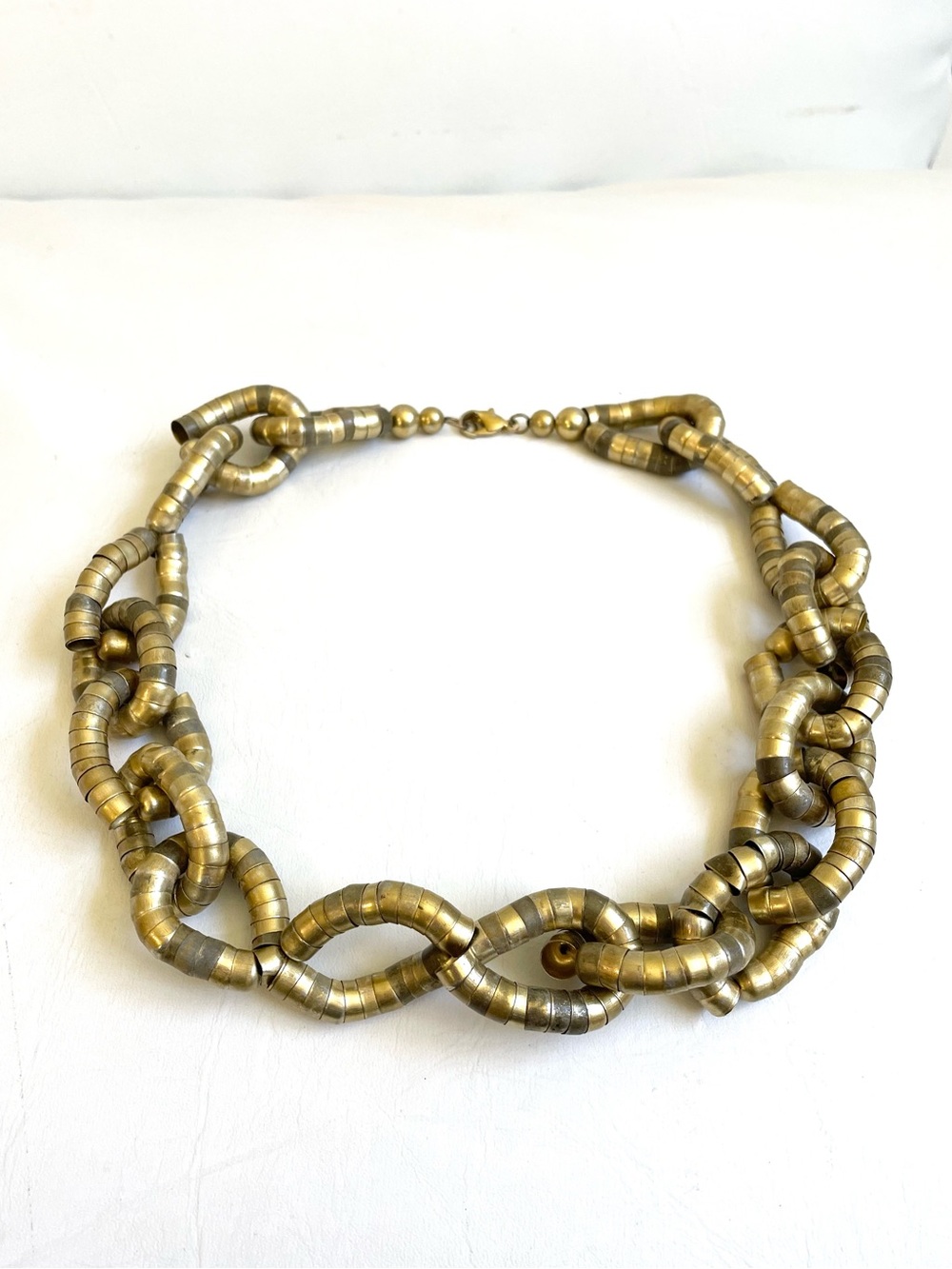 VINTAGE SEGMENTED STRETCH NECKLACE CHUNKY OLD GOLD BRASS FAUX METAL LINKS